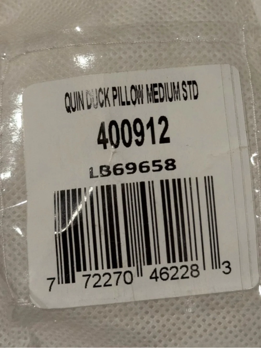 NWT QUINCE Premium Down Pillow Standard Medium Firmness 9918